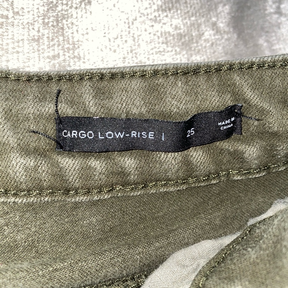 Jeans - Picture 3 of 4
